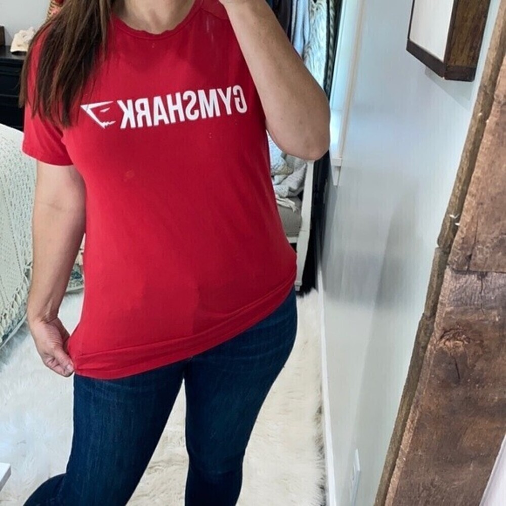 Gymshark athletic red logo top size medium to large